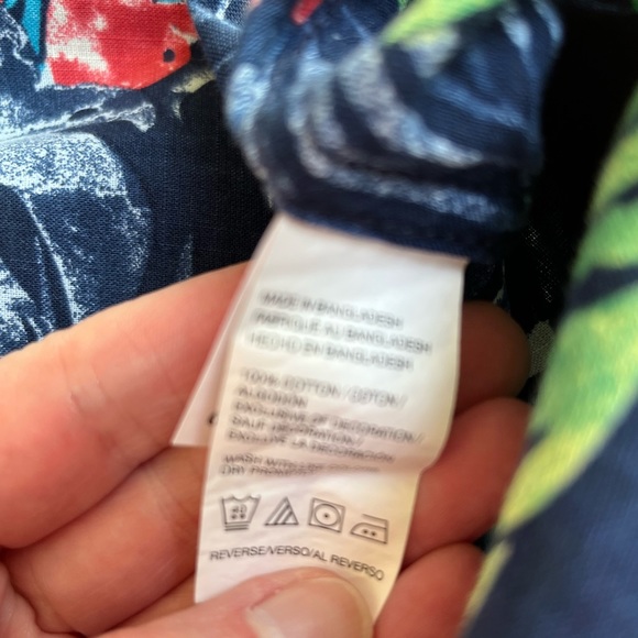 Excellent IZOD XL cotton tropical coastal short sleeve button down barely worn - Picture 9 of 9